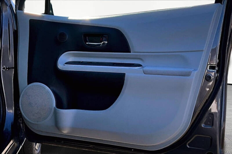2014 Toyota Prius c One