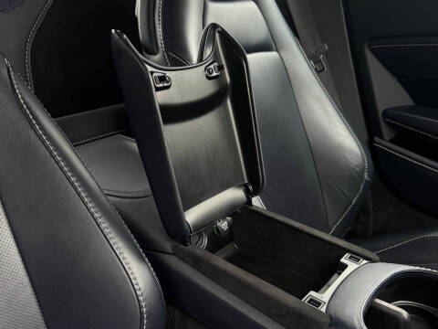 2020 Aston Martin Vantage