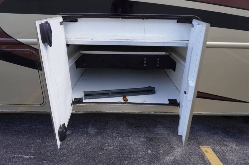 2015 Freightliner XCS Chassis