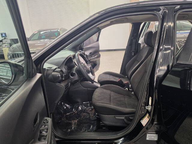 2020 Nissan Kicks S