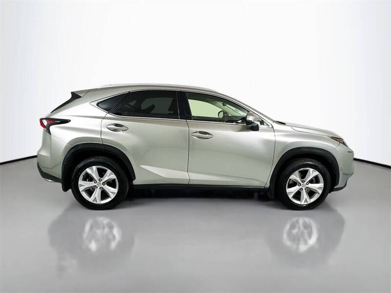 2015 Lexus NX 200t