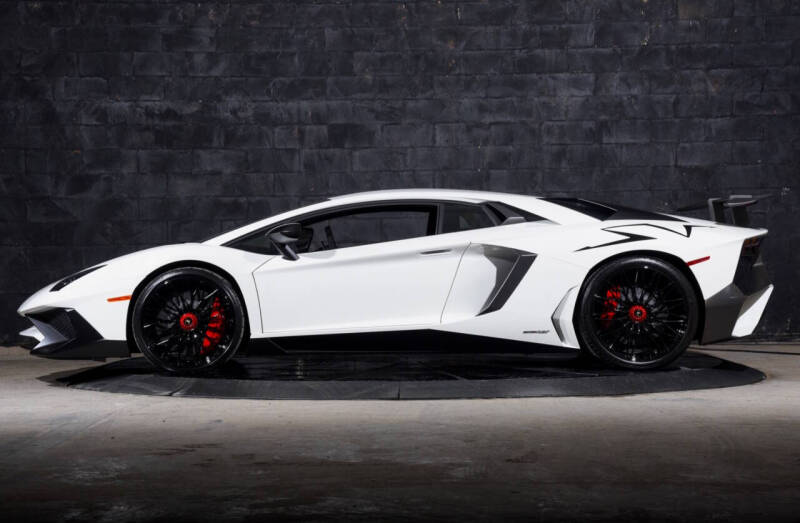 2016 Lamborghini Aventador LP 750-4 SV