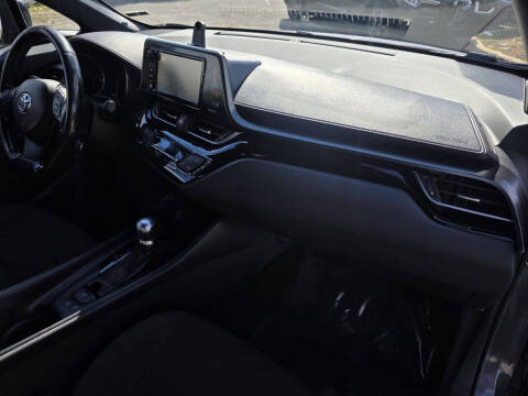 2018 Toyota C-HR XLE Premium