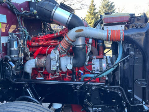 2010 Peterbilt 384