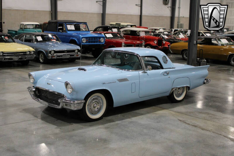 1957 Ford Thunderbird