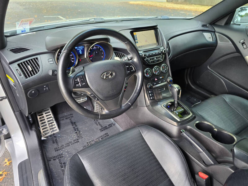 2016 Hyundai Genesis Coupe