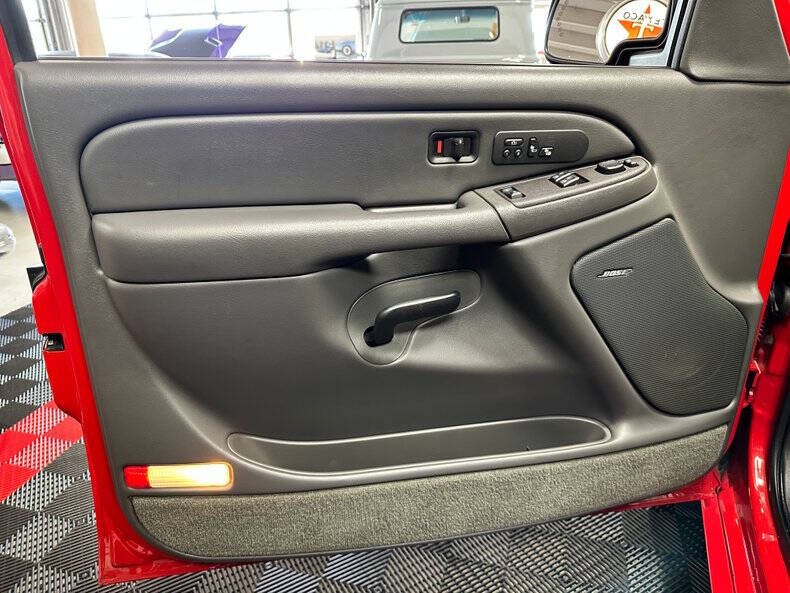 2004 Chevrolet Silverado 1500 SS