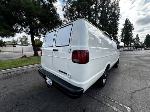 2001 Dodge Ram Van 3500