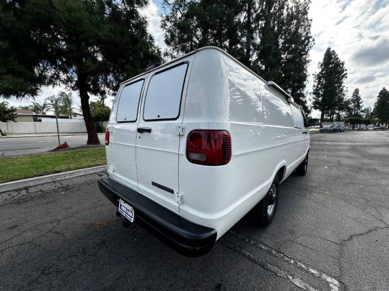 2001 Dodge Ram Van 3500