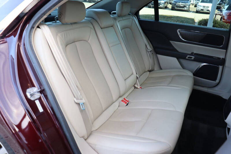 2018 Lincoln Continental Select