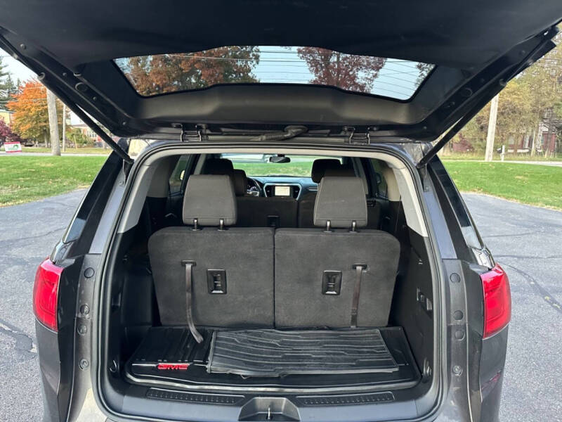 2017 GMC Acadia SLE-1