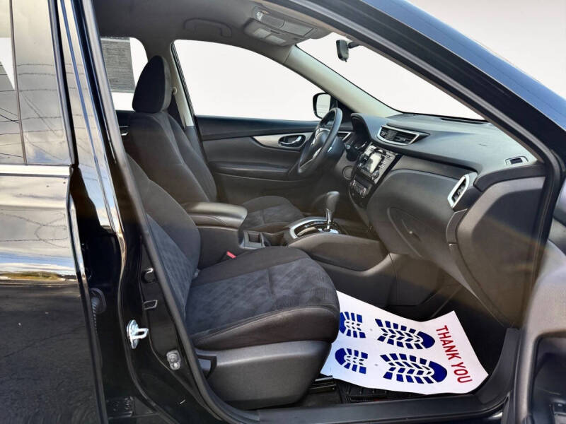 2015 Nissan Rogue SV