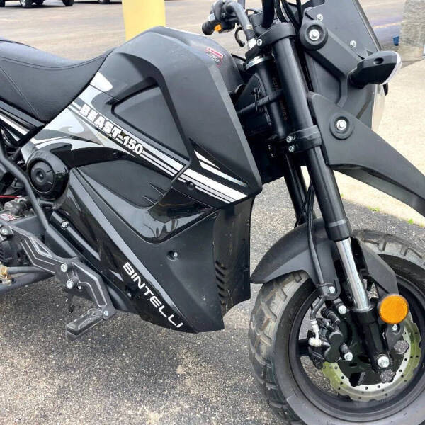 2022 Bintelli Beast