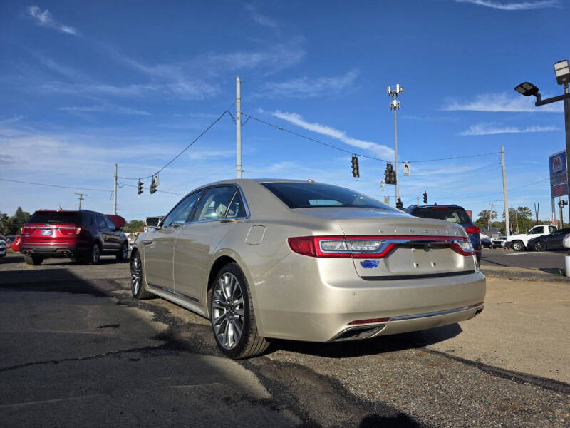 2017 Lincoln Continental Select