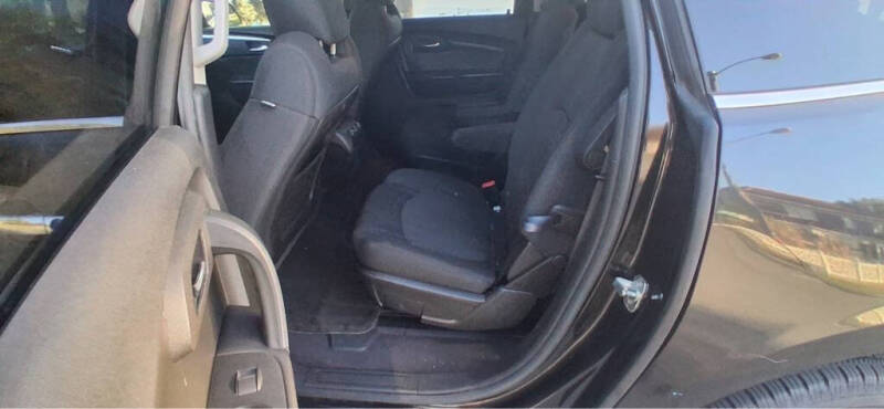 2011 Chevrolet Traverse LT
