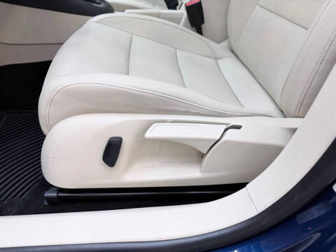 2011 Volkswagen Jetta SportWagen TDI