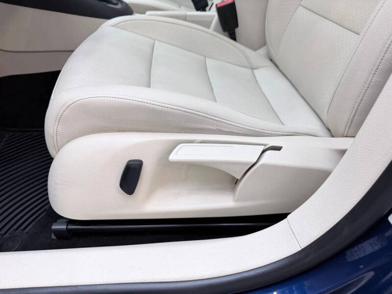 2011 Volkswagen Jetta SportWagen TDI