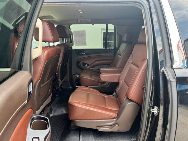 2015 Chevrolet Suburban SUV - $24,997