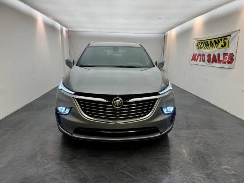 2023 Buick Enclave Essence's photo