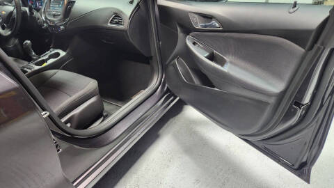 2017 Chevrolet Cruze LT Auto