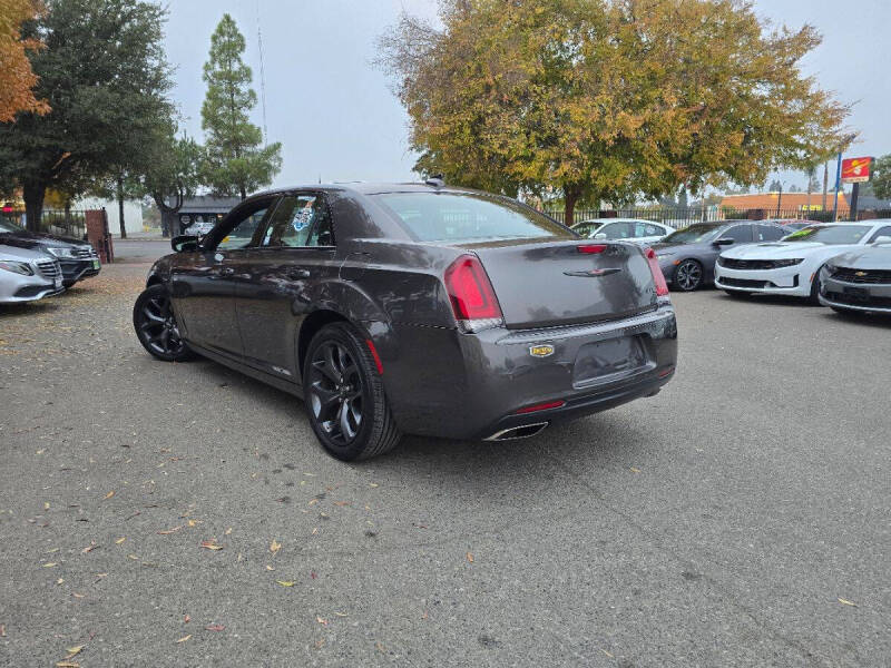 2023 Chrysler 300 S V6