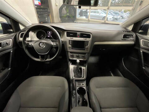 2016 Volkswagen Golf SportWagen