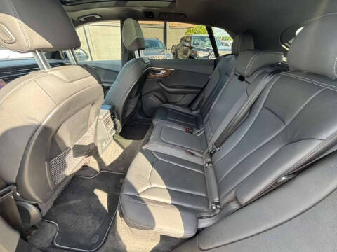 2019 Audi Q8 quattro Premium 55 TFSI