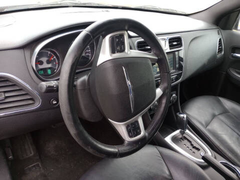 2011 Chrysler 200 Limited