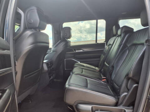 2023 Jeep Wagoneer Series II