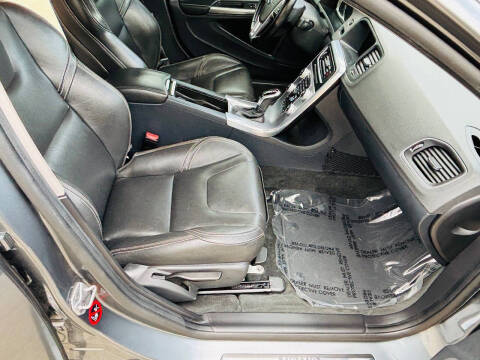 2017 Volvo S60 T5 Dynamic