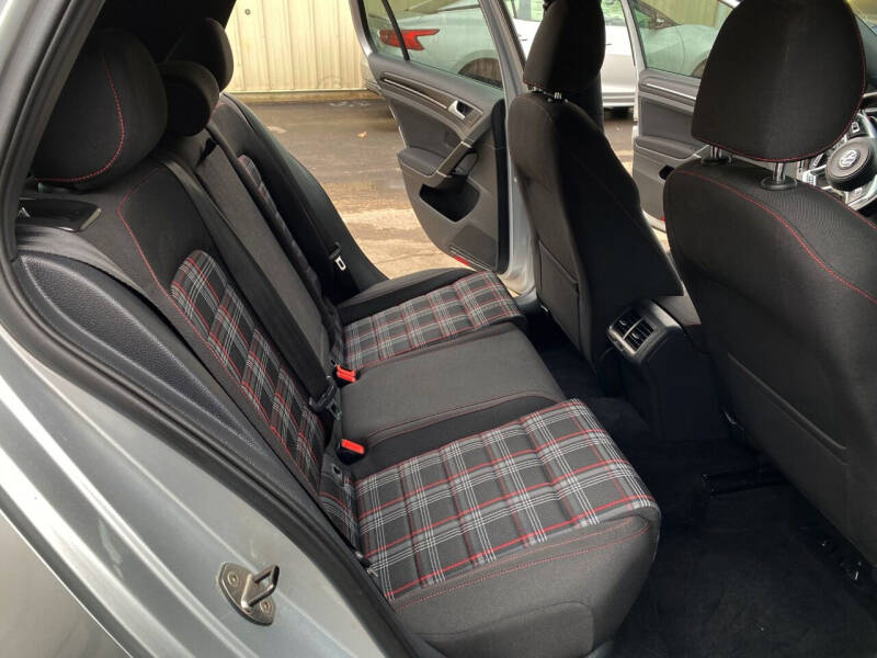 2016 Volkswagen Golf GTI S