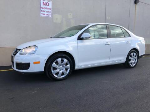 2010 Volkswagen Jetta for sale at International Auto Sales in Hasbrouck Heights NJ