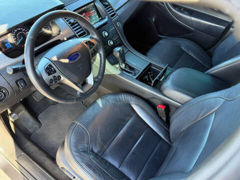 2015 Ford Taurus SEL