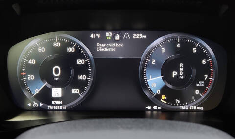 2021 Volvo XC40 T5 R-Design