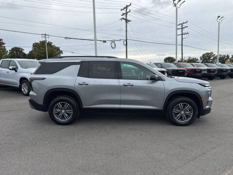 2025 Chevrolet Traverse LT