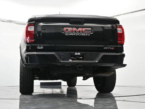 2024 GMC Canyon AT4