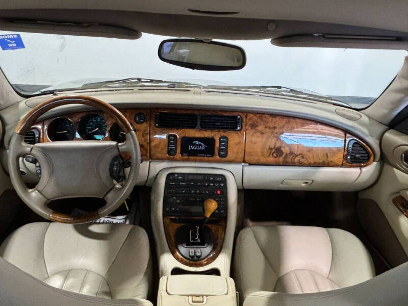 2000 Jaguar XK-Series XK8