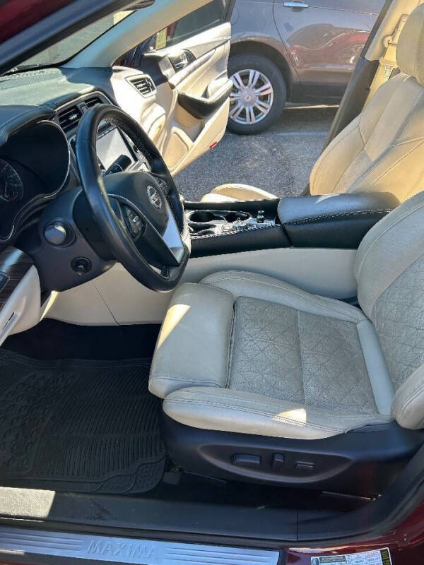 2017 Nissan Maxima Platinum