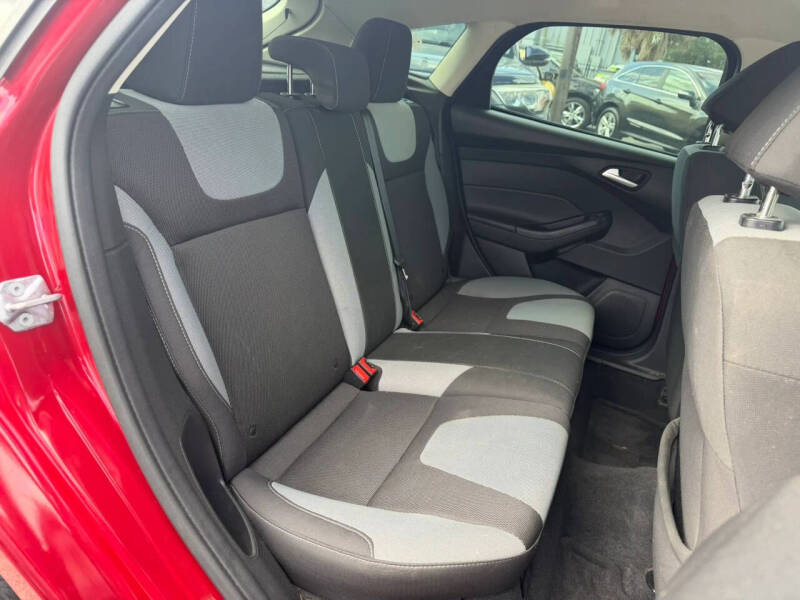 2012 Ford Focus SE