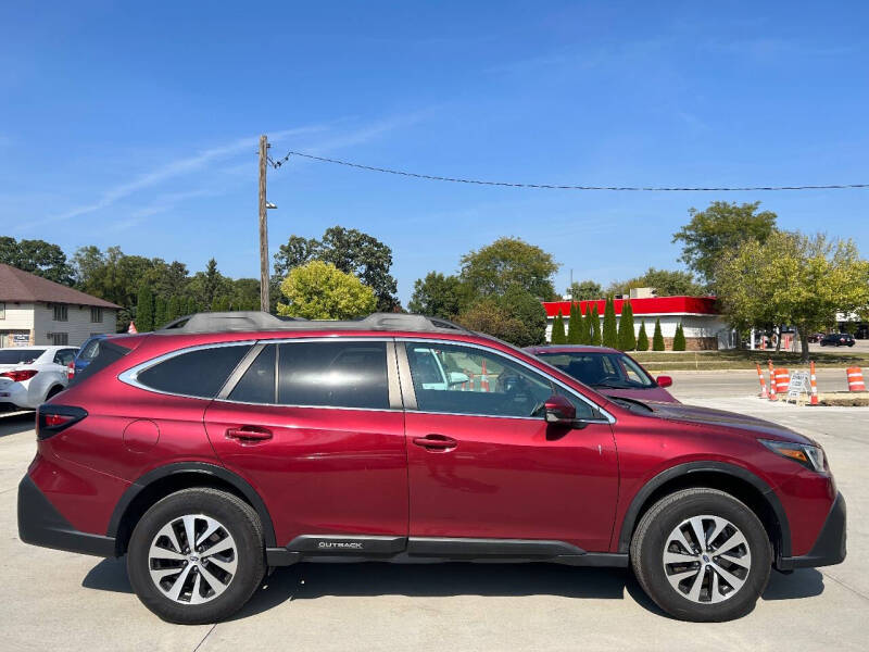 2021 Subaru Outback Premium's photo