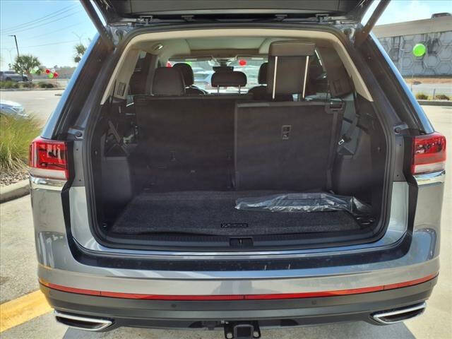 2025 Volkswagen Atlas SE