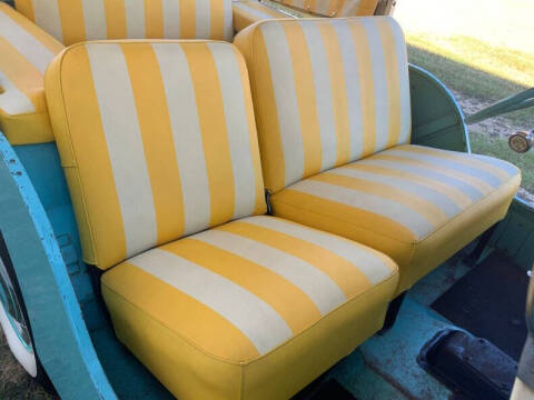 1960 Willys Surrey Gala