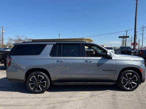 2022 Chevrolet Suburban RST