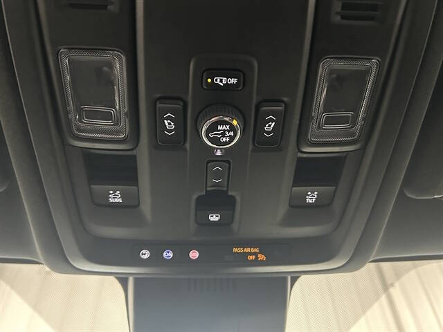 2025 GMC Yukon XL Elevation