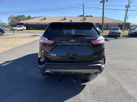 2022 Ford Edge Titanium