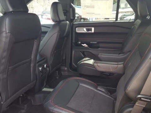 2024 Ford Explorer ST-Line