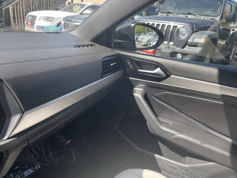 2019 Volkswagen Jetta R-Line