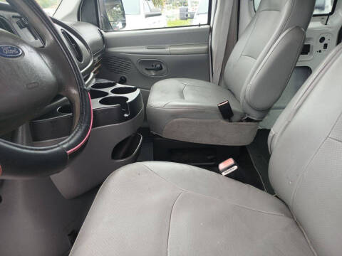 2006 Ford E-Series E-350 SD