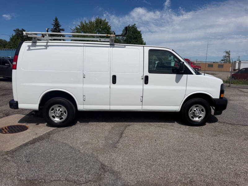 2021 Chevrolet Express 2500