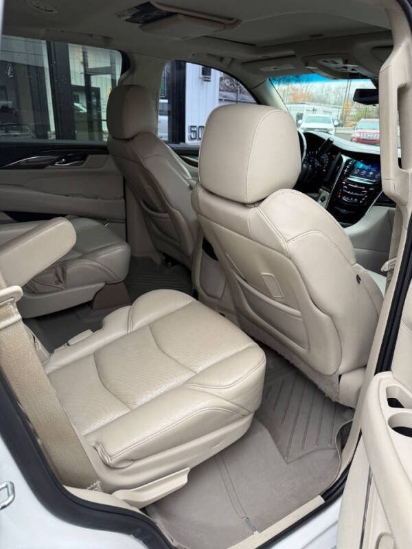 2018 Cadillac Escalade Premium Luxury